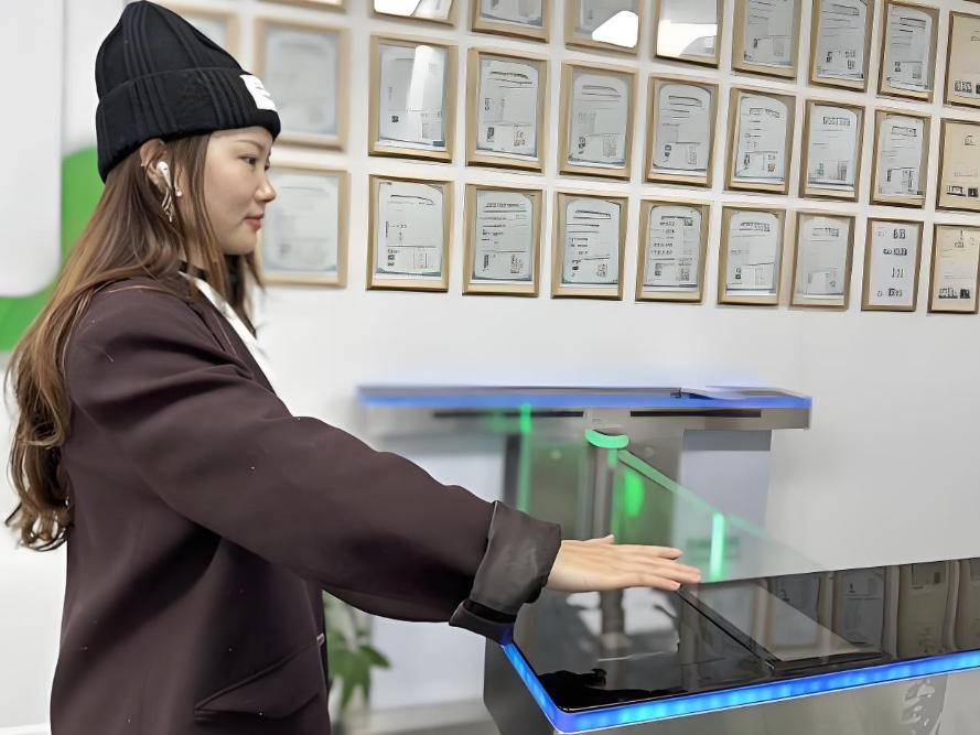 生物識別掌紋掃描儀光學鏡片應用分析