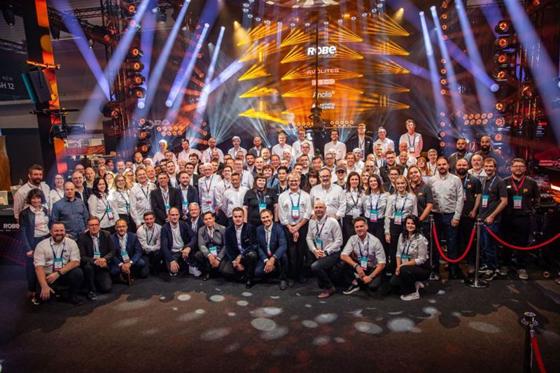 Robe舞臺燈光合照