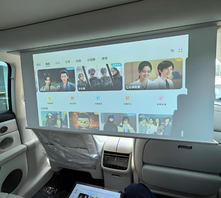 車載投影儀濾光片應用分析:從輔助顯示到智能交互 車載投影儀濾光片應用分析:從輔助顯示到智能交互